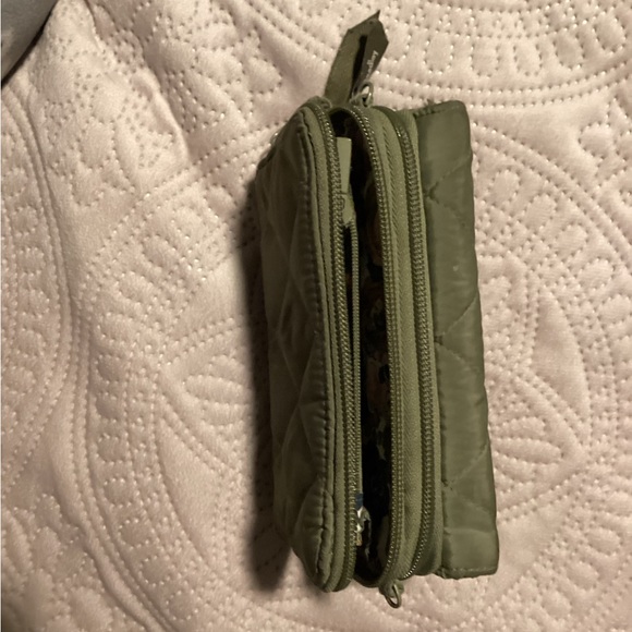Vera Bradley Green wallet - Picture 7 of 9